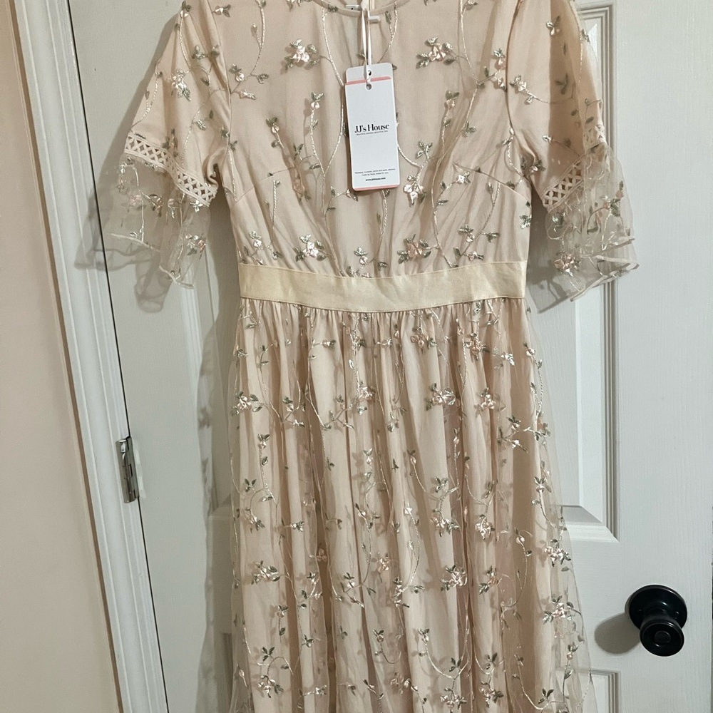 JJs House Floral Embroidered Midi Dress in Cream